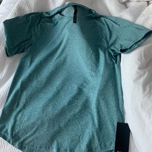 Mens lululemon shirt